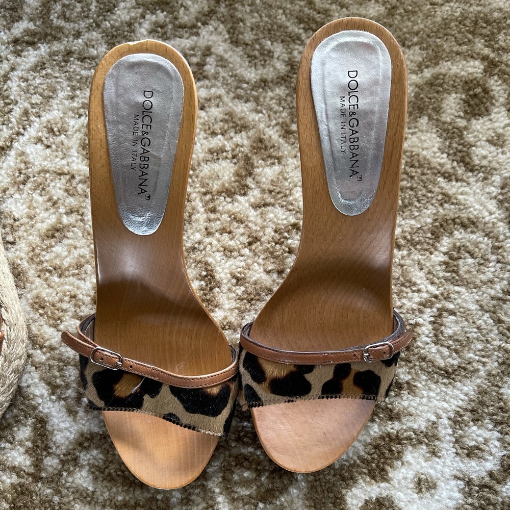 Dolce & Gabbana Cheetah print Sandals